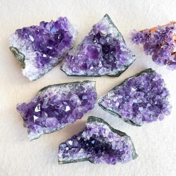 Amethist geode stukje middel