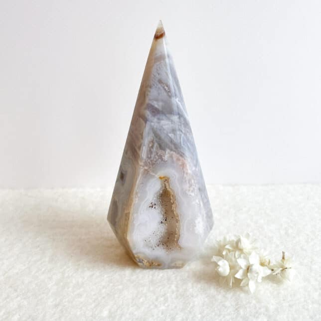 Agaat sculptuur diamant 2