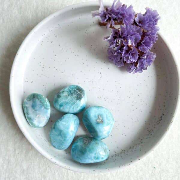 Larimar trommelsteen