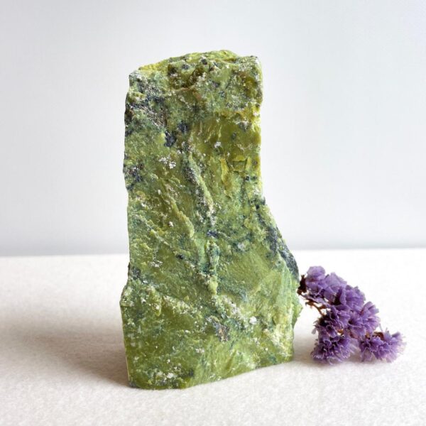 Serpentijn sculptuur ruw 1