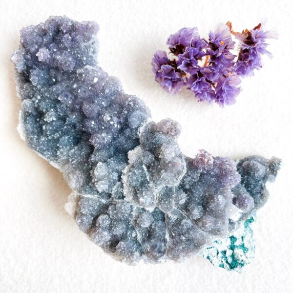 Druzy chalcedoon cluster